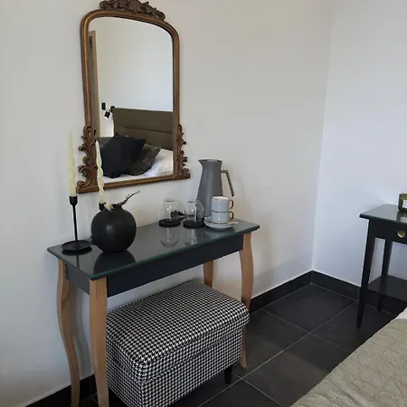 Апартаменты Mediteran Слатине